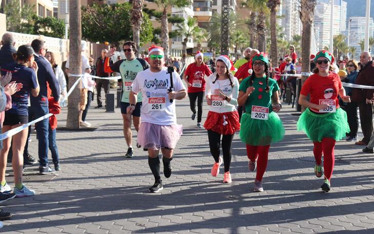 Corte de tráfico parcial este domingo en la avenida del Mediterráneo por la San Silvestre